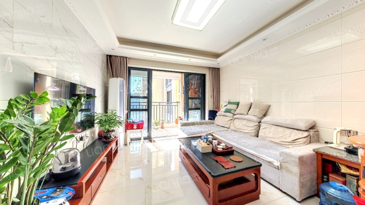 太东棕榈泉二手房实景图