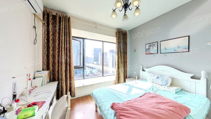 和昌府二手房实景图