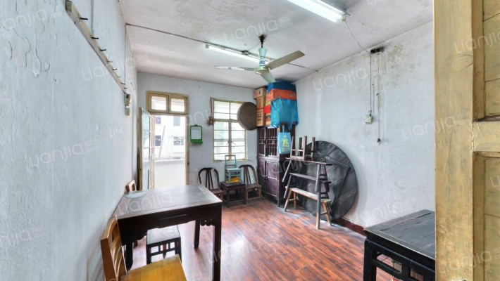 塘南新村二手房实景图