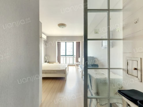 整租·银泰广场 1室0厅 南