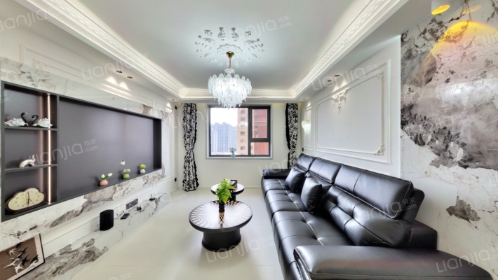 隆泰碧水山城B区二手房实景图