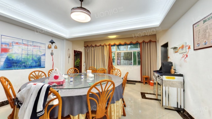 旅游局宿舍二手房实景图