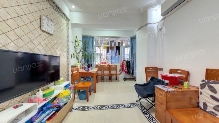 新拓花园二手房实景图