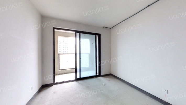 万象华庭二组团二手房实景图