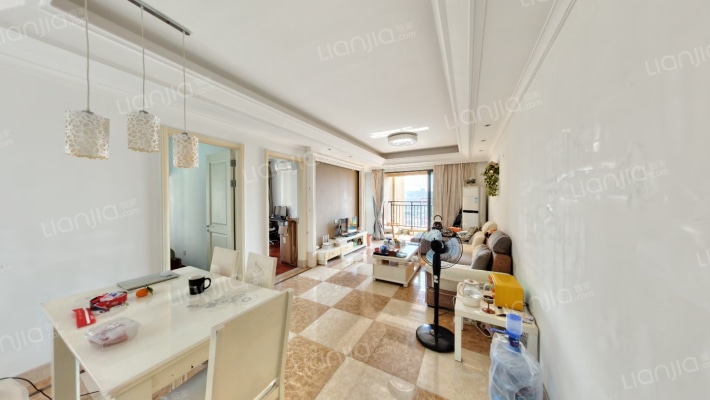 万科翡丽郡三期二手房实景图