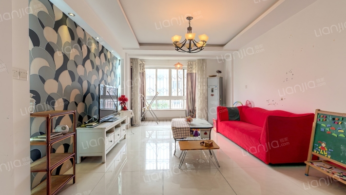 江帆花苑东区二手房实景图