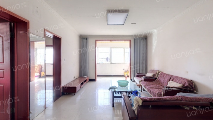 新郑路126号院二手房实景图