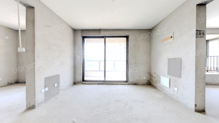 城东宝龙广场二手房实景图