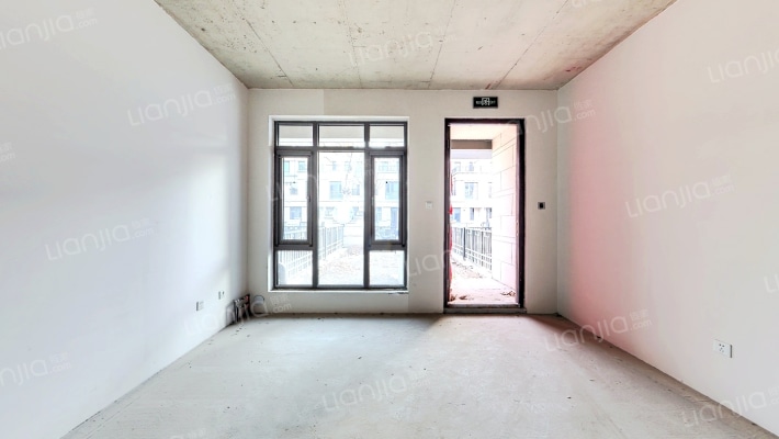 国际公寓二手房实景图