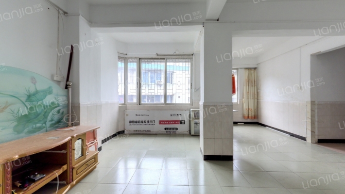 龙苑路金龙苑二手房实景图