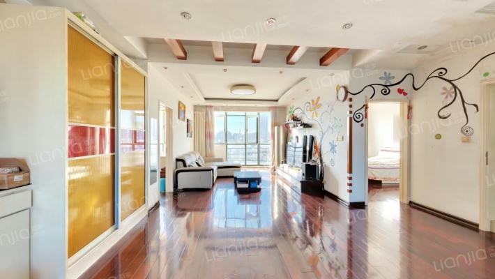 三寰芳草园二手房实景图