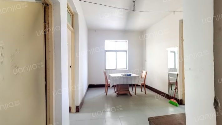 环卫处家属院二手房实景图