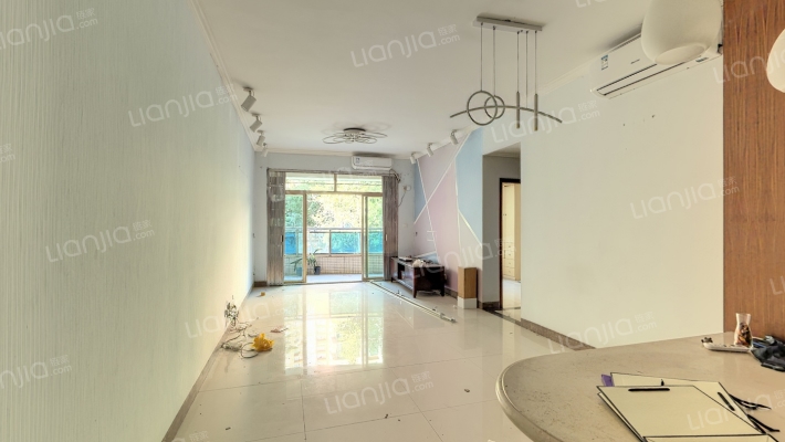 新城海滨花园S区二手房实景图