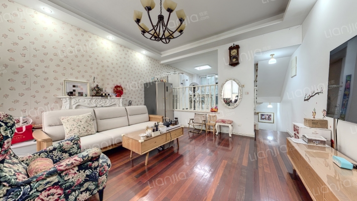 沿海丽水馨庭(别墅)二手房实景图