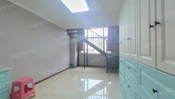 丹兰上公寓二手房实景图