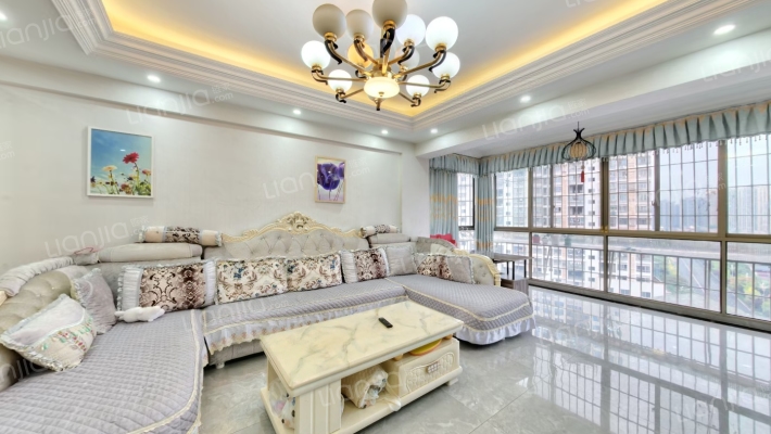 东润风景二期二手房实景图