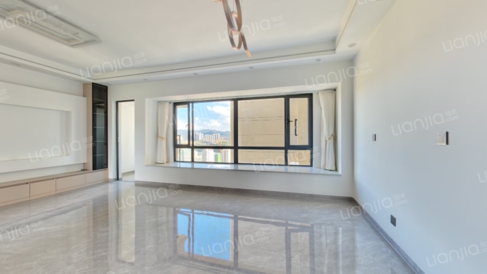 创佳半山御府二手房实景图