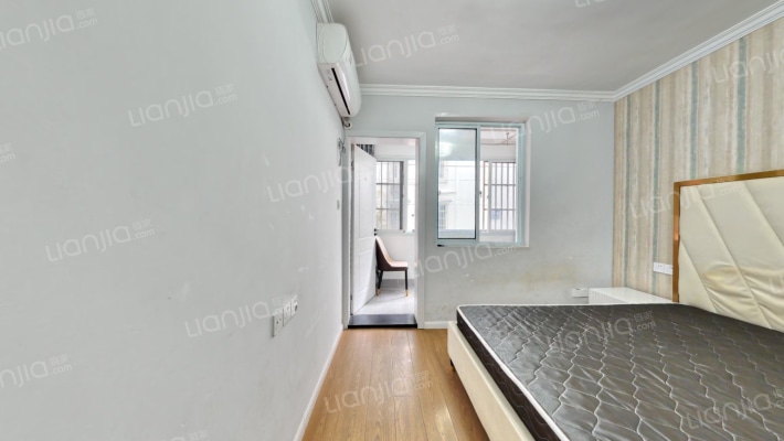 青春坊二手房实景图