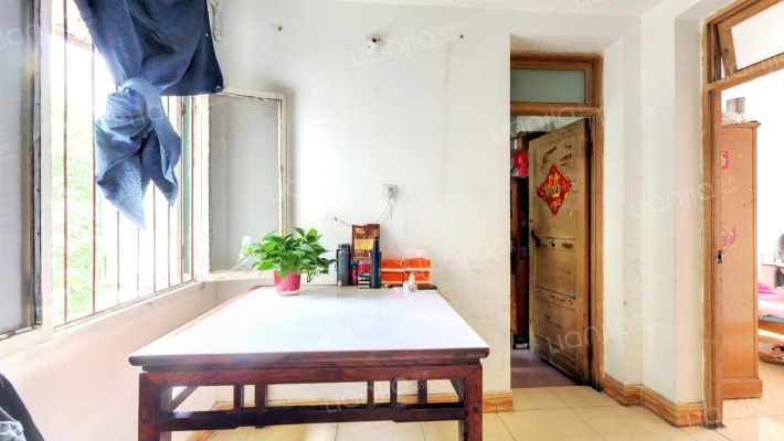 卫楼新村二手房实景图