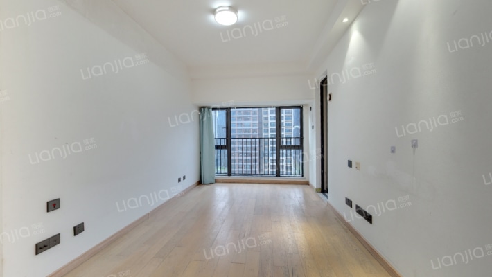 万科云城二手房实景图