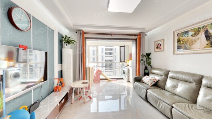 瑞河兰乔北区二手房实景图