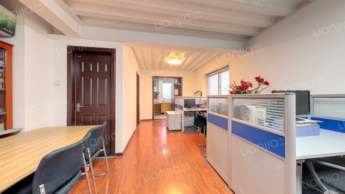 壹又贰分之壹国际公寓二手房实景图