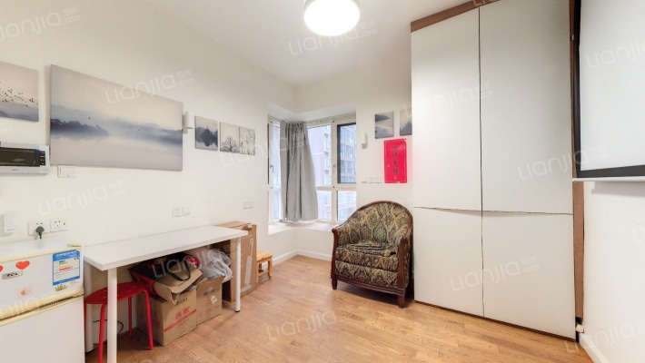 致瑞雅苑B区二手房实景图