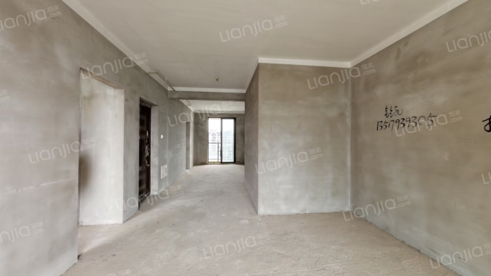 十里风荷B区二手房实景图