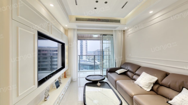 融创云湖十里D区二手房实景图