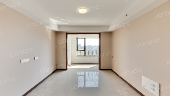 雪山万科城A11区观澜园二手房实景图