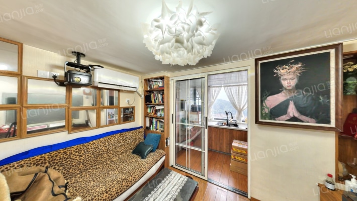 轻奢国际二手房实景图