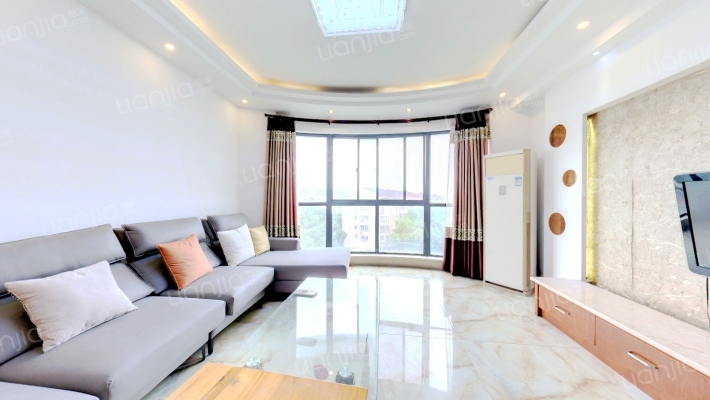 世纪高尔夫公寓二手房实景图