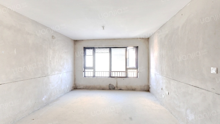 望潜华庭二手房实景图