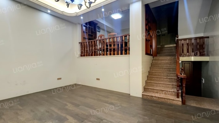 东虹花苑北区二手房实景图