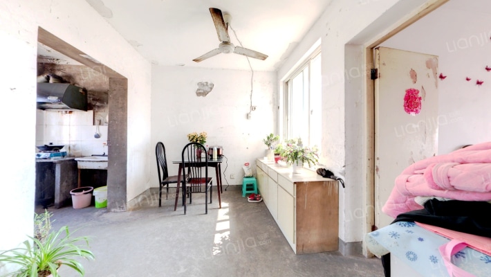 天明花苑A区二手房实景图