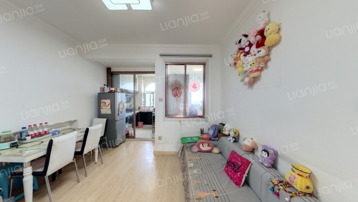 亿海阳光小镇二手房实景图