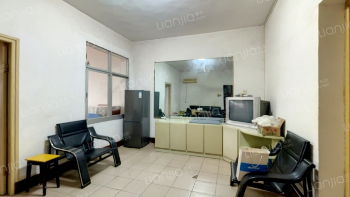 岳磁社区二手房实景图