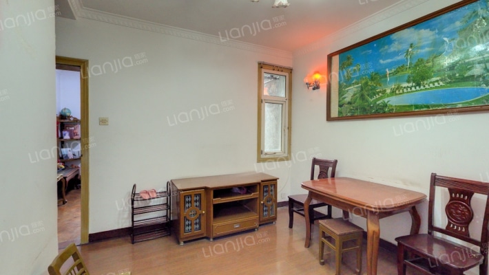 机床厂宿舍二手房实景图