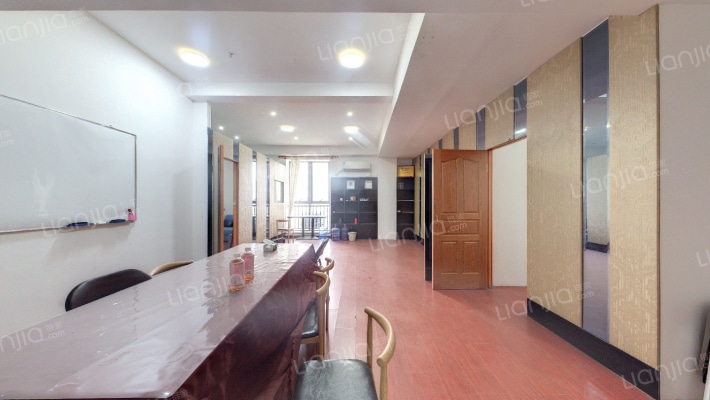 利时卢森堡二手房实景图