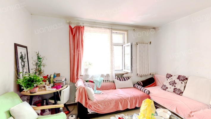 山西四建滨纷苑东区二手房实景图