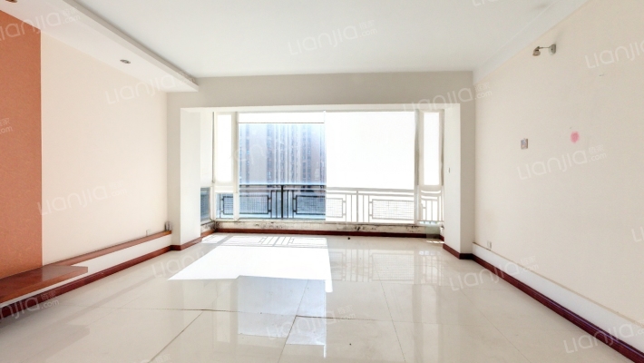 新知花园二手房实景图