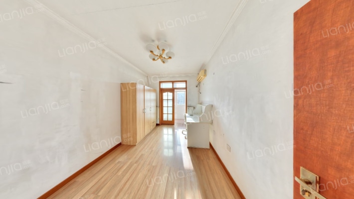 东关南里小区二手房实景图