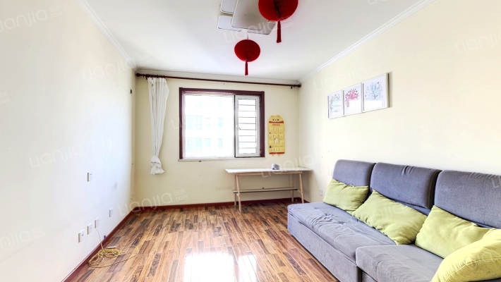 冠云路，宏远景园全明格局两居，47万-客厅