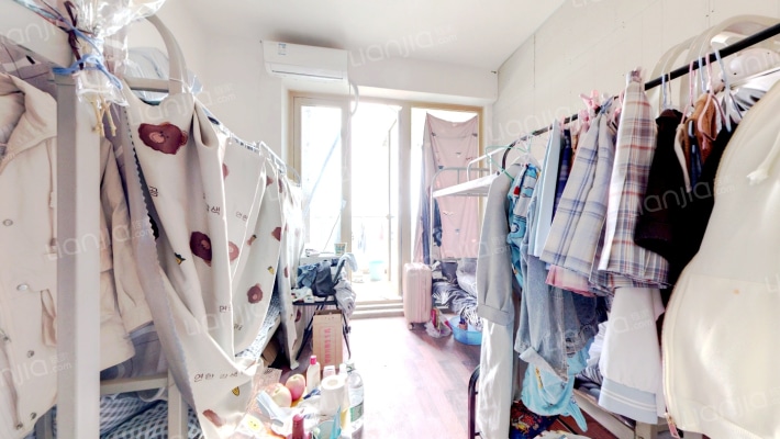 麓湖生态城澜语溪岸二手房实景图