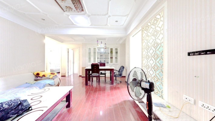 钻石公寓二手房实景图