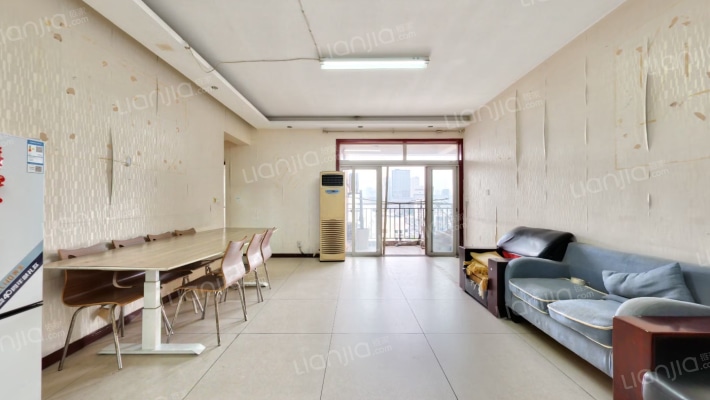 成达综合楼二手房实景图