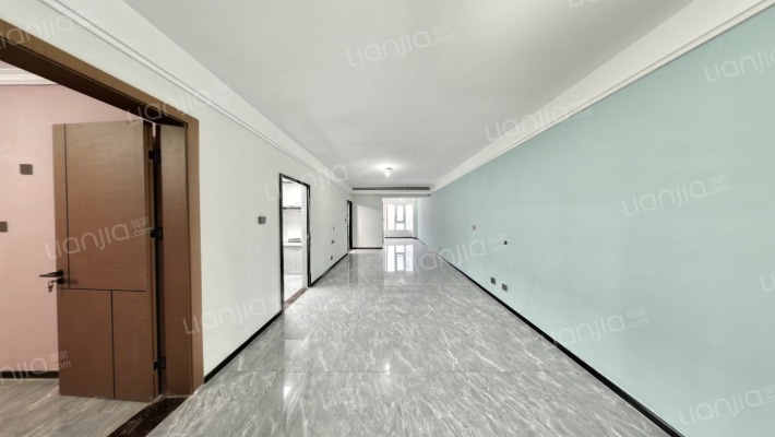 绿地璀璨天城二手房实景图