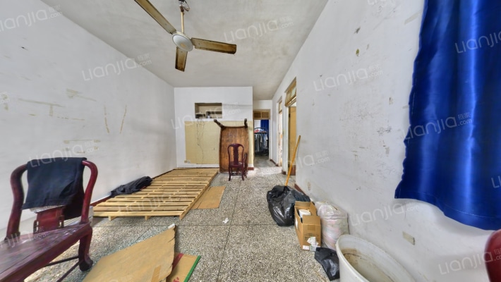 鹏莲花园二手房实景图