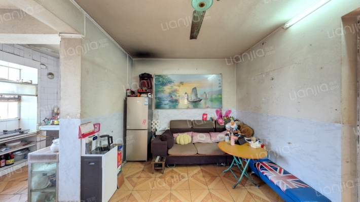 广西医疗器械厂宿舍二手房实景图