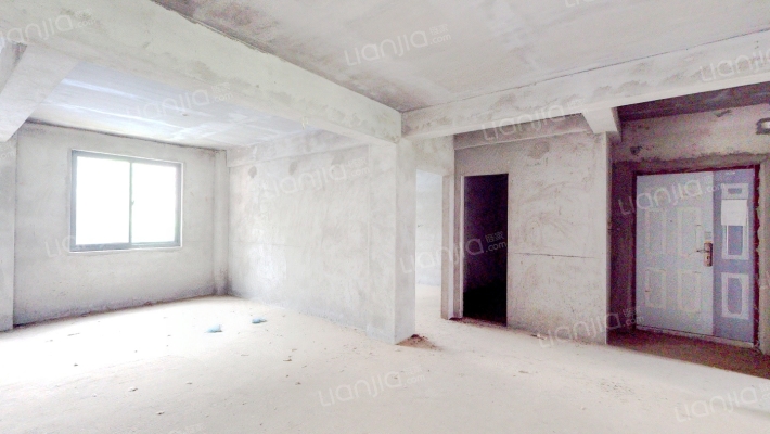 银泰花苑二手房实景图